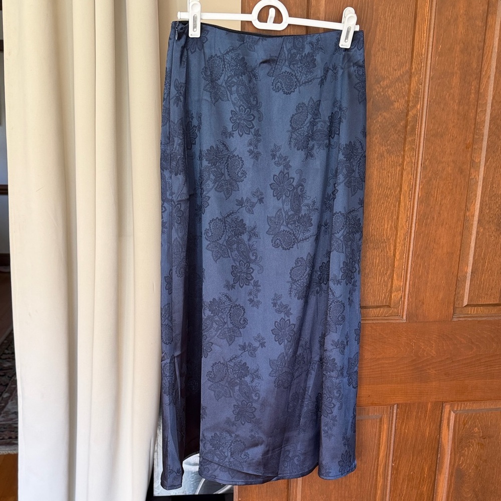 Navy Paisley Jacquard Midi Skirt, New w/o Tags